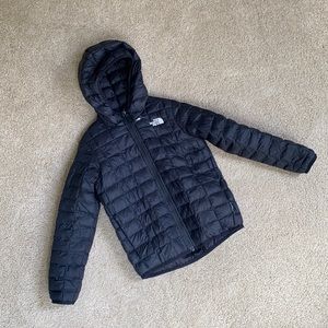 The North Face Thermoball Hoodie Jacket Black 6T